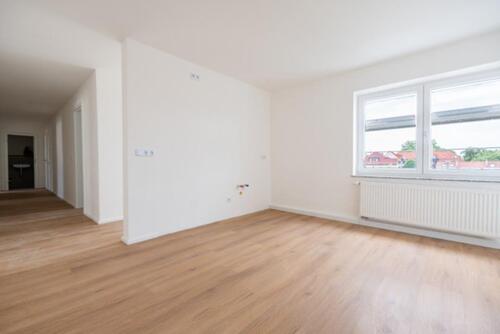 Foto - Kernsanierte 3-Zimmer Wohnung im 3.OG - 7