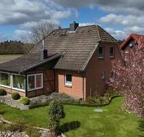 Einfamilienhaus in Borstorf *COURTAGEFREI* - Breitenfelde