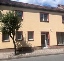 Ein-Mehrfamilienhaus im Zentrum von Neustadt an der Orla