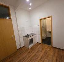 2 Zimmer Wohnung zu Vermieten - 520,00 EUR Kaltmiete, ca.  53,00 m² in Saalfeld (Saale) (PLZ: 07318)