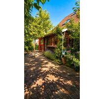Charmantes, voll möbliertes Bauernhaus mitten im Grünen - Schönefeld