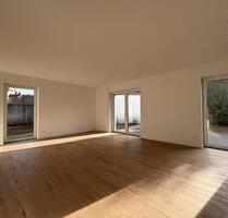 Stilvolle Erdgeschoss-Neubauwohnung mit eigenem Garten in Wiedenbrück - Rheda-Wiedenbrück