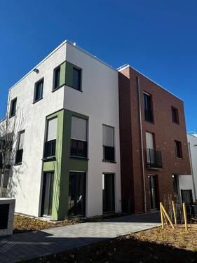 Foto - Traumhafte 4-Zimmer-Wohnung mit 3 Terrassen und viel Licht – Neubau in Frechen