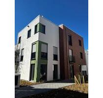 Traumhafte 4-Zimmer-Wohnung mit 3 Terrassen und viel Licht – Neubau in Frechen