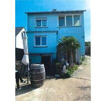 Freistehendes Ein-Zweifamilienhaus auf 785m² großem Grundstück - Gau-Algesheim