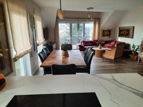 Foto - Sanierte, großzügige 3 Zimmer-Wohnung, EBK, Terrasse, zzgl. möbl. Einlieger-Wohnung 32m², in Flörsheim