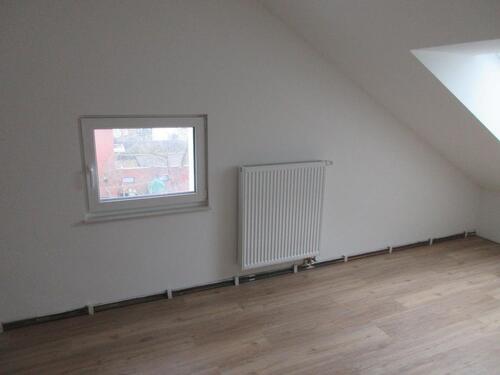 Foto - 1 Zimmer Dachgeschoßwohnung in Altenbeken