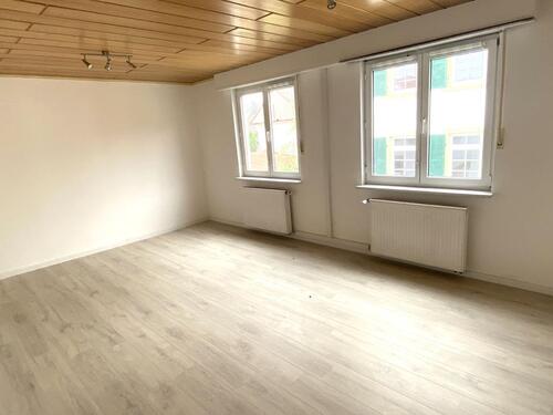 Foto - PROVISIONSFREI! Modernisierte 3-Zimmerwohnung, 1.OG, 68m²