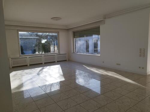 Foto - 7 Zimmer Einfamilienhaus in Hochheim am Main