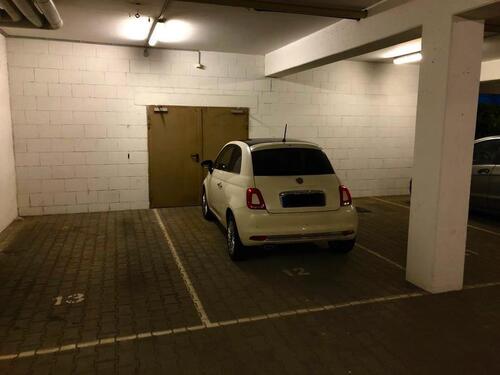 Foto - Tiefgaragenstellplatz in Lampertheim zu vermieten