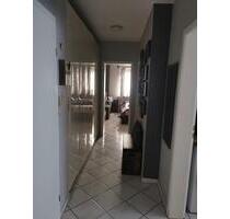 3-Zimmer-Wohnung in Top-Lage: Nähe Unterbacher See + Balkon - Düsseldorf Stadtbezirk 8