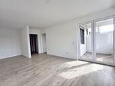 Erstbezug nach Sanierung: Modernes 1-Zimmer-Apartment mit Balkon - Deggendorf