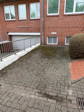Foto - Außenstellplatz Schillerstraße - 40,00 EUR Miete,