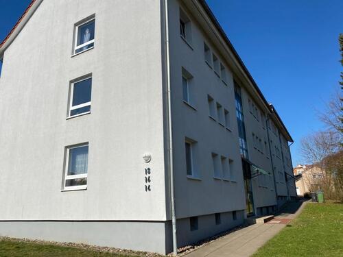 Foto - Wir sanieren für Sie! ***3-Zimmer-Wohnung in ruhiger Lage***