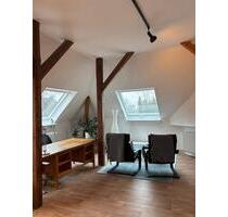 Möblierte Dachgeschosswohnung nahe FU und TU - Berlin Steglitz-Zehlendorf