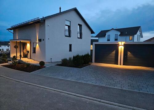 Foto - Modernes Einfamilienhaus (KfW-55) mit Doppelgarage imNeubaugebiet