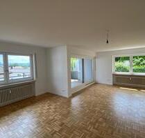 exklusive 4-Zimmer-Terrassenwohnung in Cham- West