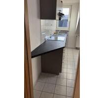 3 Zimmer DG-Wohnung - 450,00&nbsp;EUR Kaltmiete, ca.&nbsp; 60,00&nbsp;m&sup2; in Breitungen/Werra (PLZ: 98597)