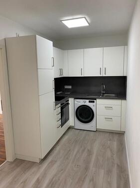 Foto - Helle 2,5 Z Wohnung mit Moderner Einbauküche, Keller, Stellplatz