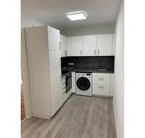 Helle 2,5 Z Wohnung mit Moderner Einbauküche, Keller, Stellplatz - Kaiserslautern Bahnheim