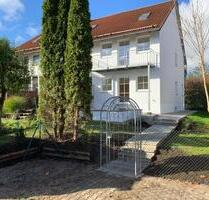 Gehobenes REH mit Südterrasse und EFH-Charakter - Haag an der Amper Inkofen