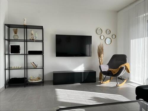 Foto - Helle 3-Zimmer-Wohnung mit Balkon & Einbauküche