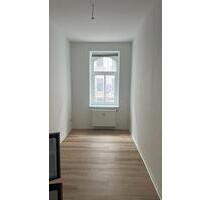 Teilmöblierte Einraumwohnung mit origineller Küche - Leipzig Ost