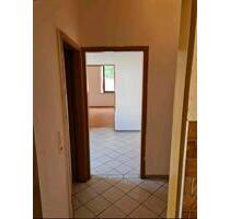 1 Zimmer wohnung küche und bad EG in Selb