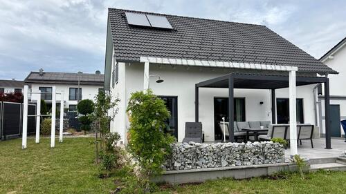 Foto - OHNE PROVISION - Freistehendes, modernes Einfamilienhaus