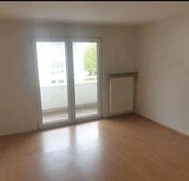 Helle 6 Zimmer Küche 2 Bad und Garage Wohnung zu vermieten - Bremerhaven Lehe