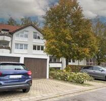 Helle 3-Zimmer-Wohnung mit Balkon, Einbauküche und Garage in ruhiger Lage von Weidach - Weitramsdorf