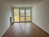 Foto - Laubegast: 2-Zimmer-Wohnung mit Balkon im 4. OG
