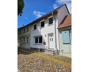 Einfamilienhaus - 325.000,00&nbsp;EUR Kaufpreis, ca.&nbsp; 113,00&nbsp;m&sup2; in Nauen (PLZ: 14641)