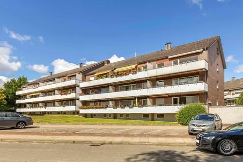 Foto - Helle, zentral gelegene 3-Zimmer-Wohnung mit TG-Stellplatz