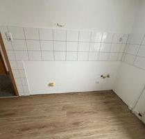 Moderne u. bezugsfertig renovierte 2 Zimmer Dachgeschosswohnung, stadtzentral, Garage - Lüdenscheid