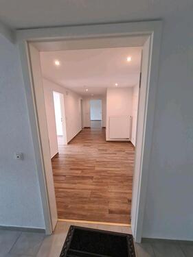 Foto - Moderne 2 Zimmerwohnung 70m2 zu vermieten .