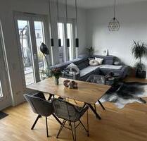 Exklusives Penthouse mit 2 Zimmern und Dachterasse in Wiesbaden