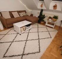 Helle 3-Zimmer-Dachgeschosswohnung, 46,5 m², ruhige Lage - Hildesheim Oststadt/Stadtfeld