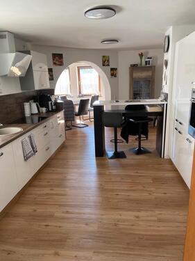 Foto - Großzügige Wohnung 165m2 mit Garten und Garage
