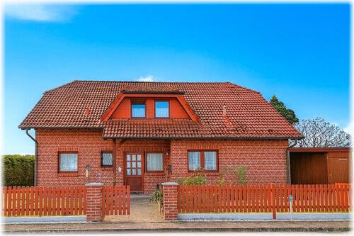 Foto - Großzügiges gepflegtes Einfamilienhaus