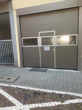 Foto - Tiefgarage Kronenstr 76133 ab Sofort für mtl.85,-Euro zu vermiete