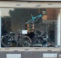 Ladenlokal Showroom Büro im Zentrum von Meerbusch Lank-Latum