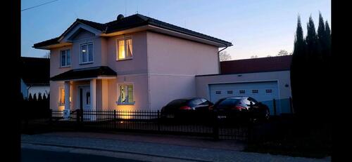 Foto - Stadtvilla mit Doppelgarage und schönem Grundstück **Sofort**