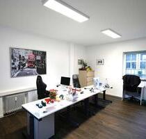 Seltene Kombi: Bürofläche (ca. 64 m²) mit ebenerdigem Lager (ca. 190 m²) in Rtg.-West - Ratingen