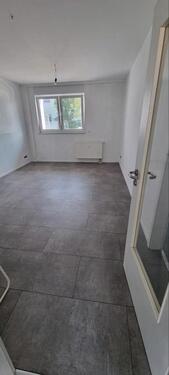 Foto - Bobstadt Hausanbau mit sep.Eingang, 2 Zimmer,Küche,Bad, A,T usw.