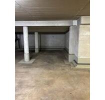 Garagenstellplatz in Top-Lage – Nähe U-Bahn Frankfurter Ring - München Schwabing-Freimann