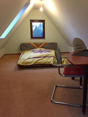 Foto - Zimmer im Einzelhaus mit Bad und Küche zu vermieten an Studentin