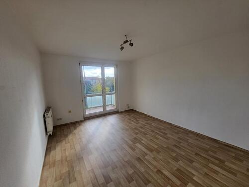 Foto - Sanierte 1-Zimmer Wohnung - 225,00&nbsp;EUR Kaltmiete, ca.&nbsp; 34,52&nbsp;m&sup2;