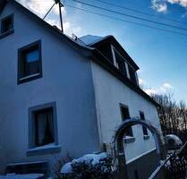 Großes 7-Zimmer Haus am Waldrand mit Scheune - Schwarzenbach am Wald