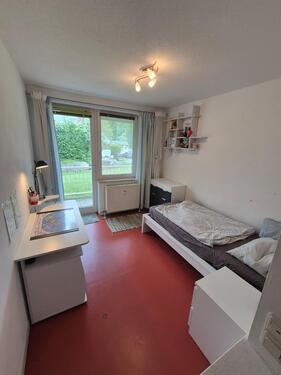 Foto - Teilmöbliertes Studentenapartment mit Terrasse (ab 1.8., 390€)